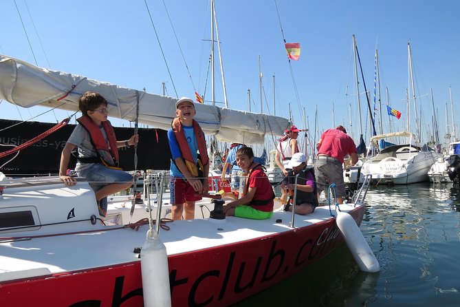 Family Sailing Tour in Barcelona - Morning, afternoon, or evening: picking the departure that fits your family rhythm
