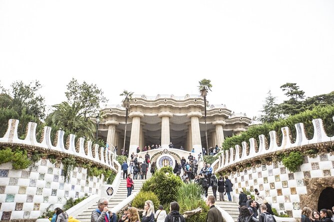 Fast Track Sagrada Familia & Park Guell the best of Gaudí - Group pace, radios, and where timing can surprise you