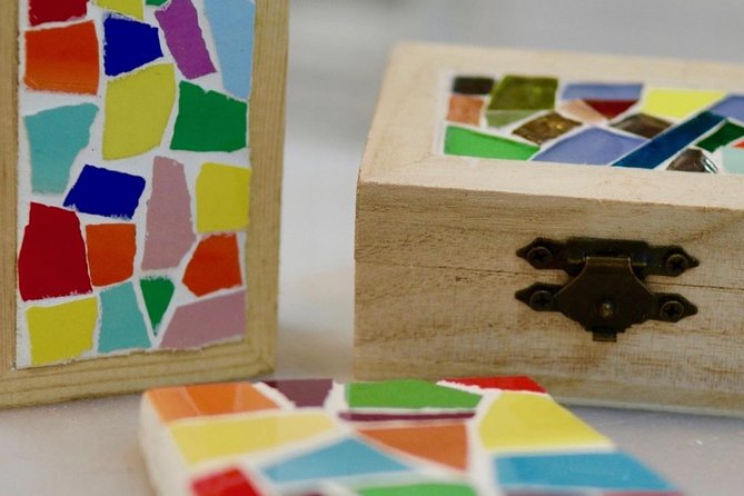 Feel like Gaudí: Barcelona Mosaic Workshop with Tour - El Born Finish and Mosaiccos: Turning Trencadís into a Take-Home Souvenir