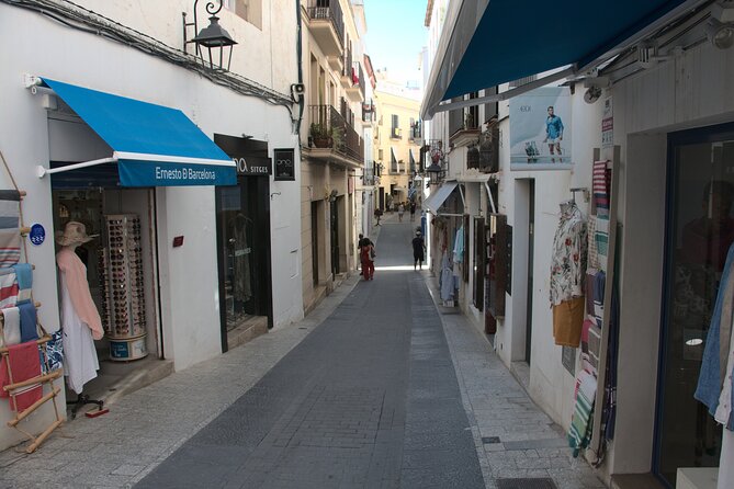 From a Roman Village to a Resort Town: A Self-Guided Walking Tour of Sitges - Key points at a glance