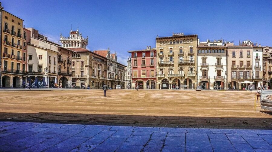 From Barcelona: Besalú & Medieval Towns Tour w/ Hotel Pickup - Garrotxa Volcanic Natural Park scenery: why the driving matters on this route