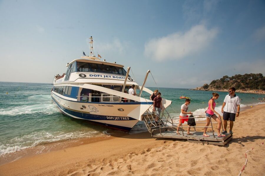 From Barcelona: Costa Brava Day Tour with Boat Trip - Tossa de Mar Old Town: fortified medieval walls and guided context