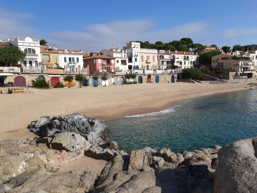 From Barcelona: Costa Brava Typical Towns full day tour - Calella de Palafrugell: Where the Coast Still Looks Old