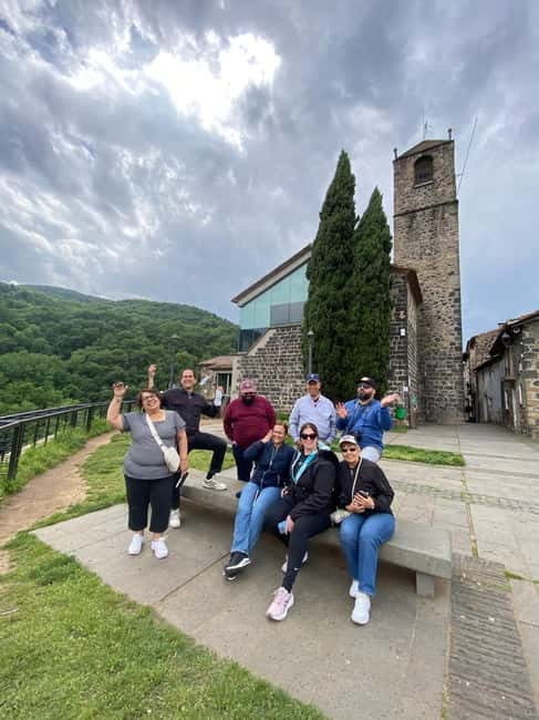 From Barcelona: Girona, Besalú & Medieval Villages Day Trip - Girona Old Town: Cathedral Views, the Jewish Quarter, and Game of Thrones Corners