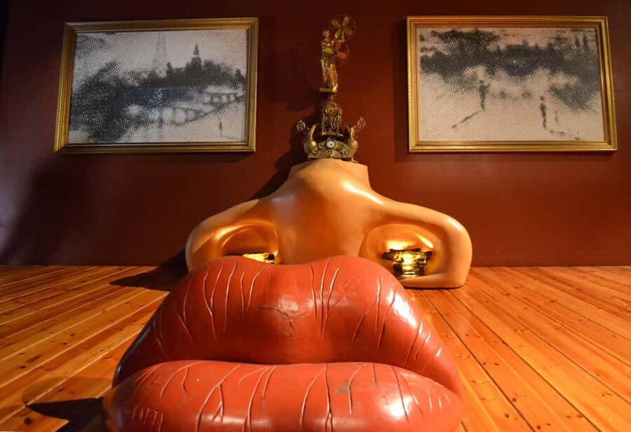 From Barcelona: Girona&Dalí Museum Day Trip with Small Group - How the day’s timing works (and how to keep up)