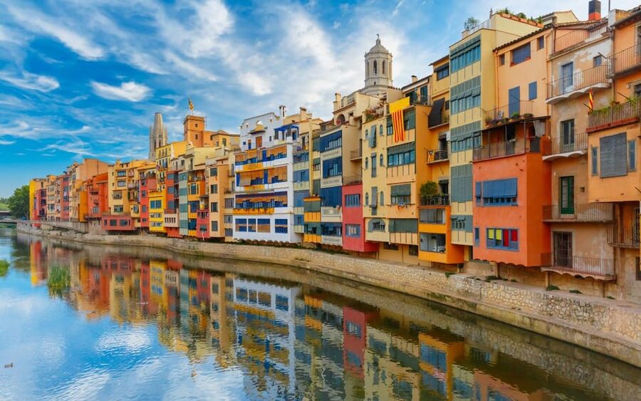 From Barcelona: Girona, Figueres, Dalí Museum, and Cadaqués - Meeting Point and How the Day Actually Runs