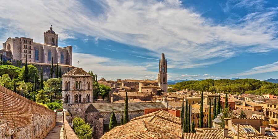 From Barcelona: Girona, Figueres, Dalí Museum, and Cadaqués - Dalí Theatre-Museum: What to Focus On in 90 Minutes