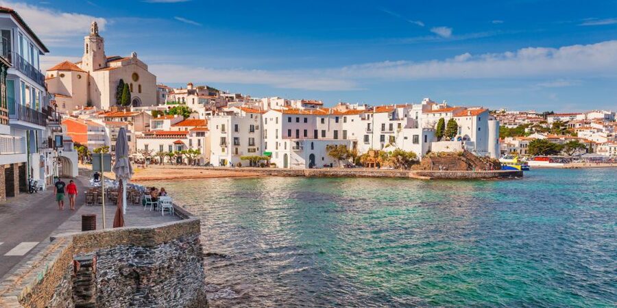From Barcelona: Girona, Figueres, Dalí Museum, and Cadaqués - Cadaqués: A Short Guided Taste, Then Time for the Water