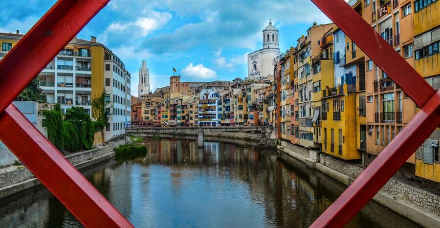 From Barcelona: Girona Full day tour - Girona Cathedral and Sant Feliu area: Gothic grandeur you can spot fast