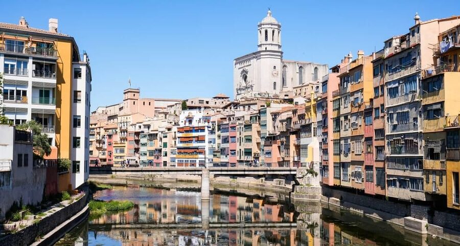From Barcelona: Girona Guided Tour & Dalí Museum in Figueres - Girona Old Town Walk: Cathedral, Walls, and the Jewish Quarter