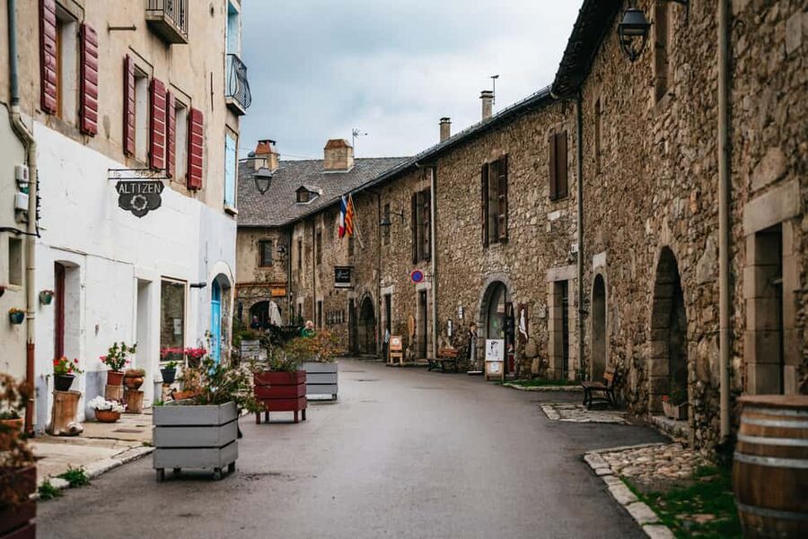 From Barcelona: Guided Day Trip to Andorra, France and Spain - Why This 3-Country Day Trip Feels Worth It
