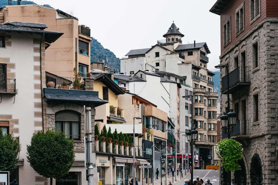 From Barcelona: Guided Day Trip to Andorra, France and Spain - Andorra la Vella: Historic Stops Plus Time to Shop on Meritxell