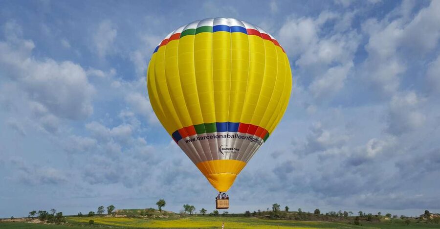 From Barcelona: Half-Day Hot Air Balloon Flight Ticket - The hour in the air: what you’ll actually see