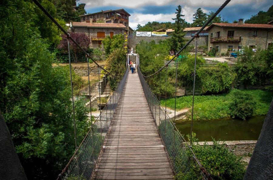 From Barcelona: Medieval Villages Day Tour - How the Timing Works: Guided Walks Plus Real Wandering Time