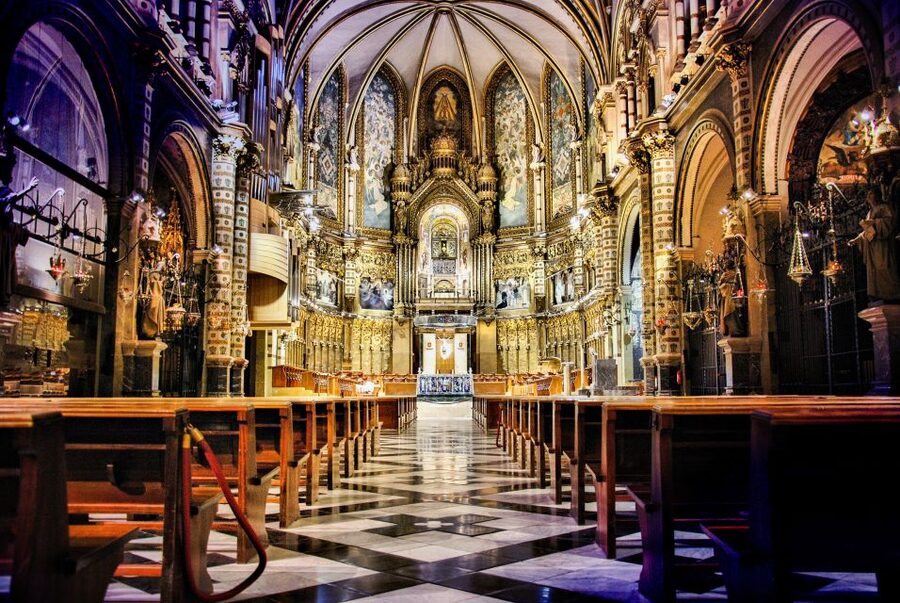 From Barcelona: Montserrat Day Trip with Optional Tickets - Free-time strategy: how to use your hours without missing anything