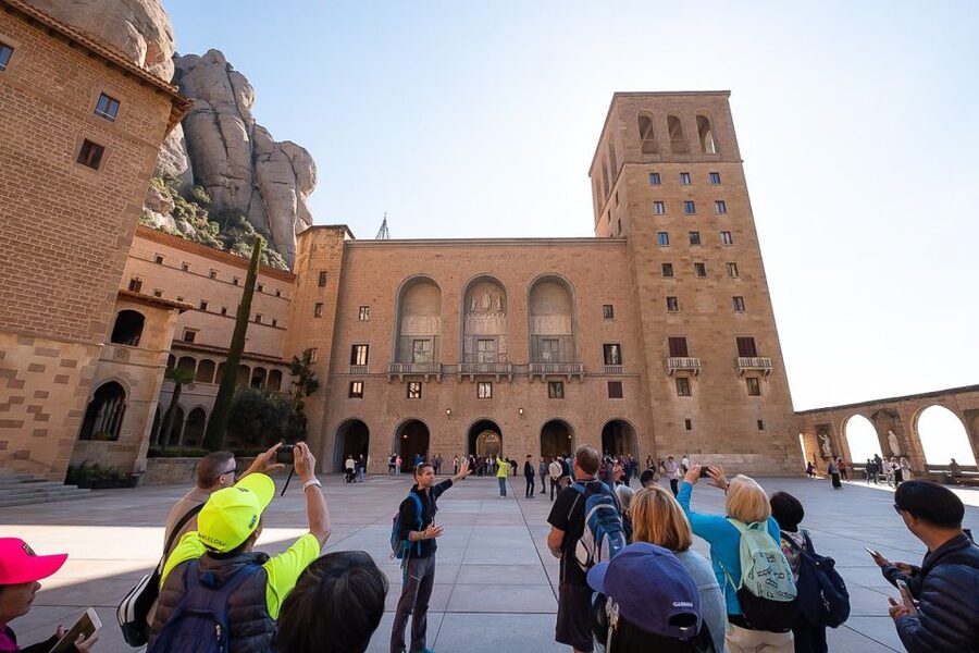 From Barcelona: Montserrat Monastery, Easy Hike, Cable Car - Should You Book This Montserrat Monastery, Cable Car, and Easy Hike Tour?