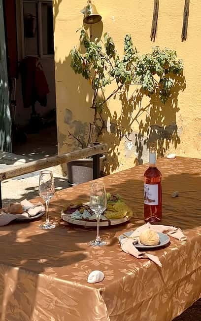 From Barcelona: PRIVATE Horseback Ride + Tapas + Picnic - Getting out of Barcelona: the 1-hour transfer that makes it easy