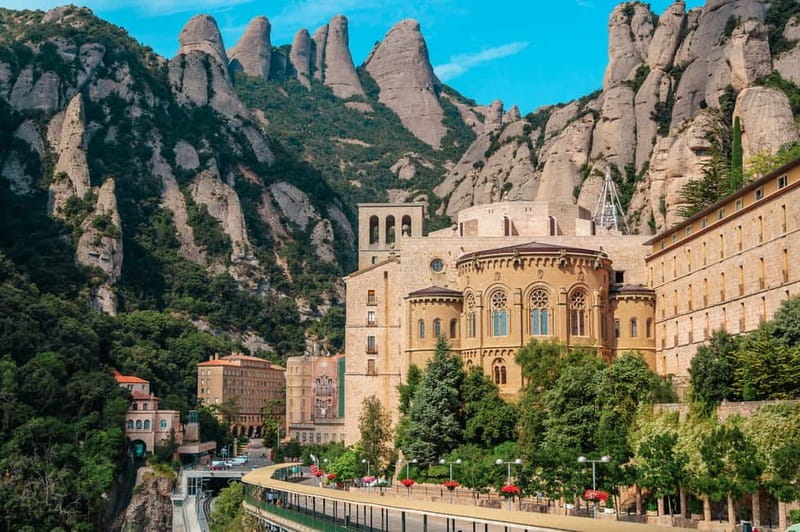 From Barcelona: Private Montserrat Guided Tour - Catalan Food Markets: A Local Finish That Doesn’t Turn the Day Into a Restaurant Run