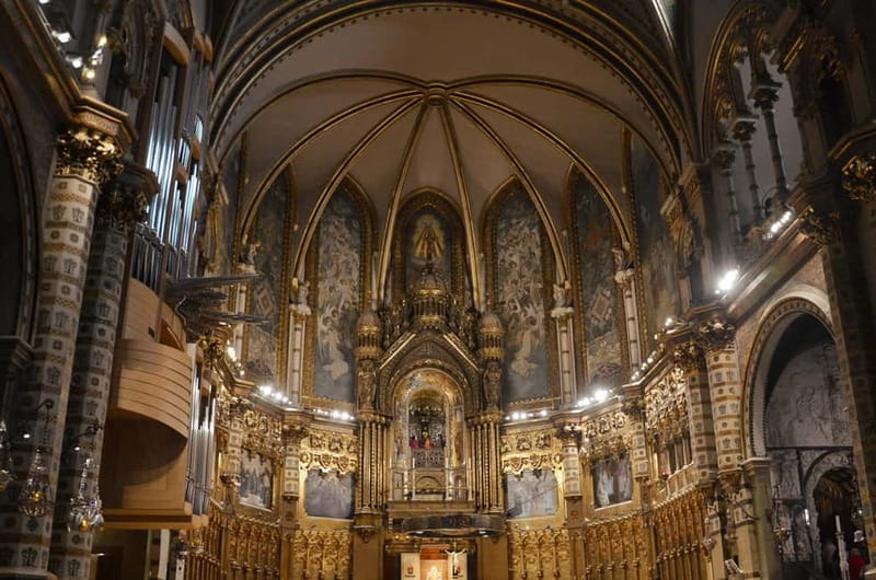 From Barcelona: Private Montserrat Guided Tour - Value Check: Is $648 per Group Up to 2 Worth It?