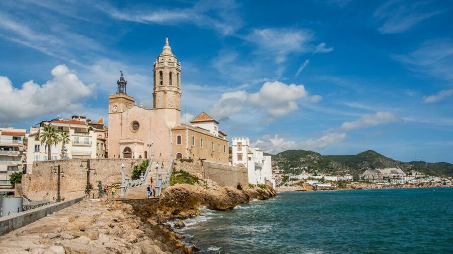 From Barcelona: Tarragona & Sitges Full Day Tour with Pickup - Key things that make this tour work