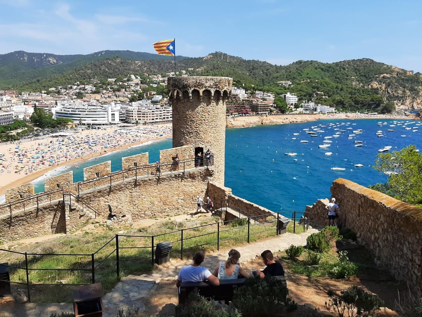 From Barcelona: Tossa de Mar Day Tour with Beach Time - The 45-Minute Old Town Walk: Vila Vella and the Lighthouse Views