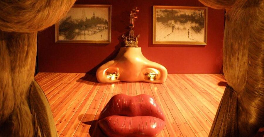 From Girona: Dalí Museum and Girona Small Group Tour - Key Points You’ll Feel Right Away
