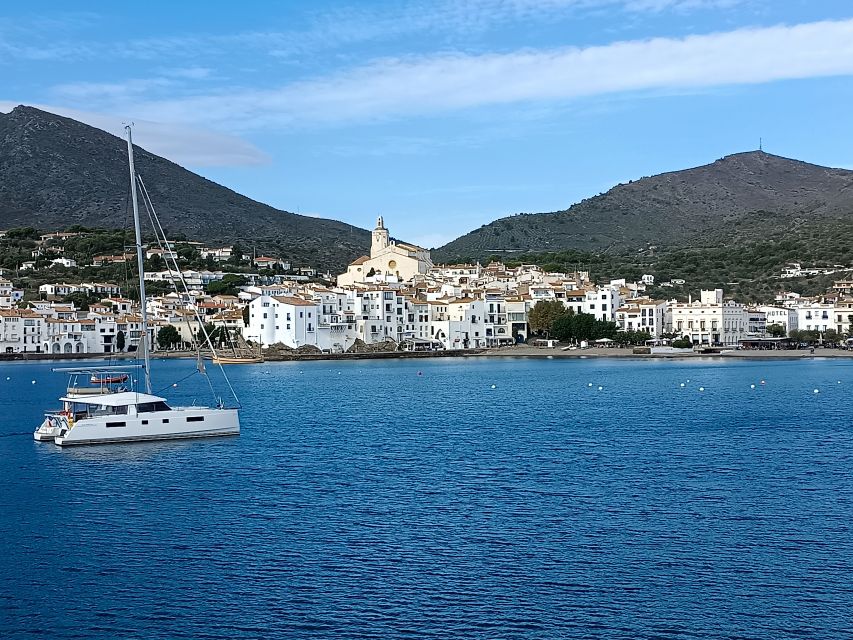 From Girona: Dalí Museum, Cadaqués and Creus Cape Tour - Cadaqués guided stroll: the Costa Brava town Dalí kept returning to