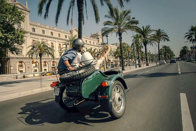 Full-Day Barcelona Tour by Sidecar Motorcycle - Barceloneta + the Gothic Quarter: architecture photos without the marathon