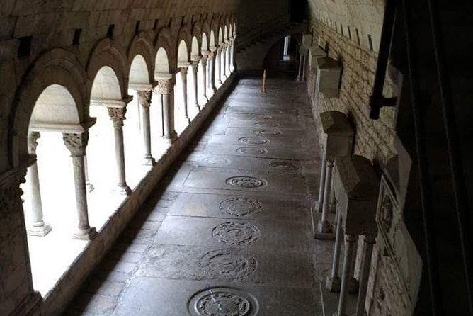 Game Of Thrones Walking Tour in Girona - Finishing at Church of Sant Feliu: A Clean End to a Tight Route