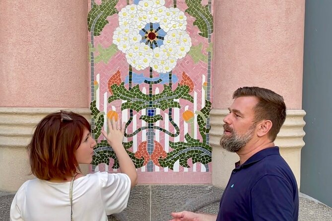Gaudí and Barcelona Legends - Private Tour - La Mansana de la Discordia: the Block of Discord in plain language