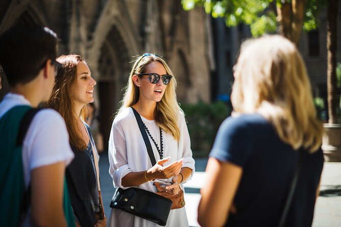 Gaudí & Catalan Modernism Private Walking Tour - Meeting at Pg. de Gràcia and getting oriented fast