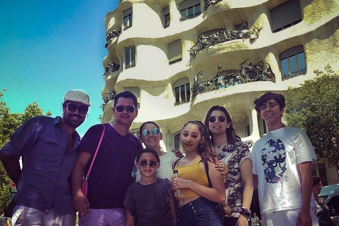 Gaudi houses Private Tour: La Pedrera & Casa Vicens Skip-the-Line - Palau Güell: A Short Stop That Sets Up Gaudí’s Evolution