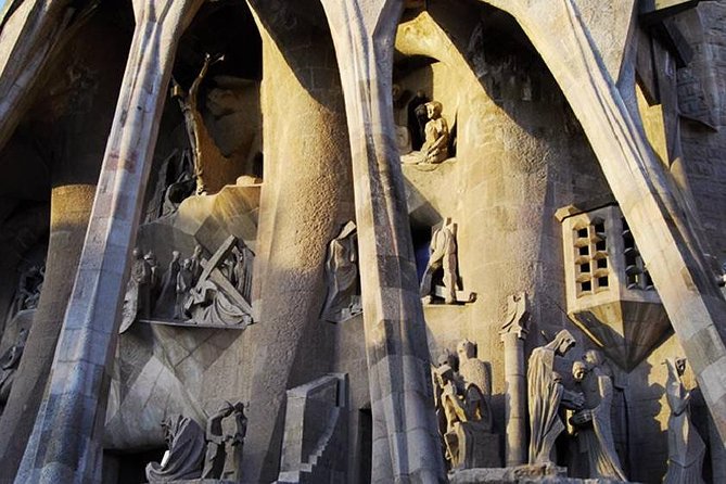 Gaudi's Modernist Legacy: Small Group Walking Tour - La Pedrera (Casa Milà): Gaudí’s Culmination and the Nature Connection