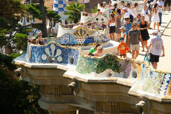 Gaudis Sunset Sagrada Familia and Parc Güell Guided English Tour - The private transfer to Park Güell: practical energy savings
