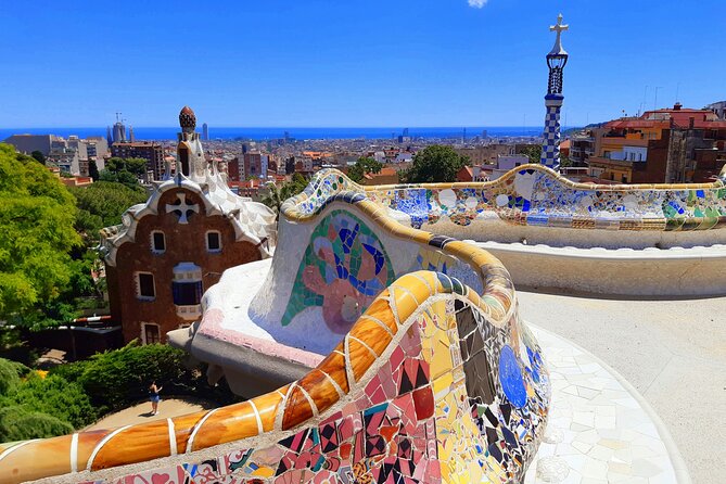 Gaudis Sunset Sagrada Familia and Parc Güell Guided English Tour - Sagrada Familia timed entry: what changes when you skip the queue