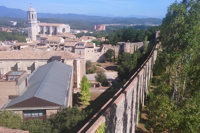 Girona and Besalu, Jewish History tour Small Group from Girona - Why Besalú and Girona fit together so well