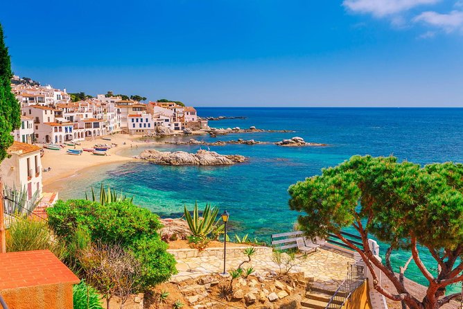 Girona and Costa Brava Private Tour with Pick-up from Barcelona - How the pickup and pace work for a 9-hour private day