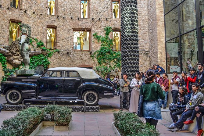 Girona and Dali Museum Full Day tour from Barcelona - Girona Old Town walk: medieval lanes, walls, and the Onyar views