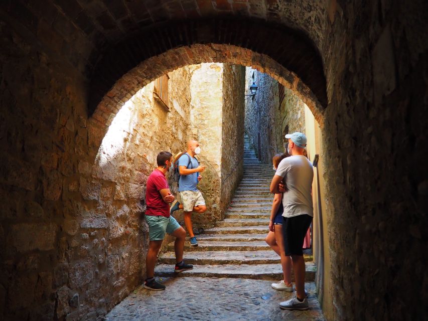 Girona: Guided 2-Hour Walking Tour with Food Tasting - Pacing, Photos, and Keeping Your Walking Energy Up