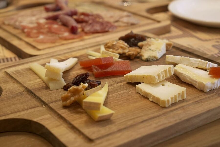 Girona: History and Gastronomy Small Group with Tastings - Is $117 good value for this Girona combo tour?