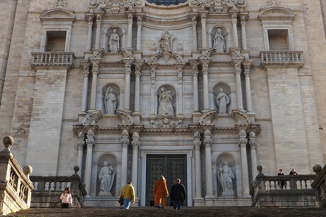 Girona History, Legends, and Food Walking Tour with food tasting - Pujada de Sant Domenec: romance, height, and Game of Thrones trivia