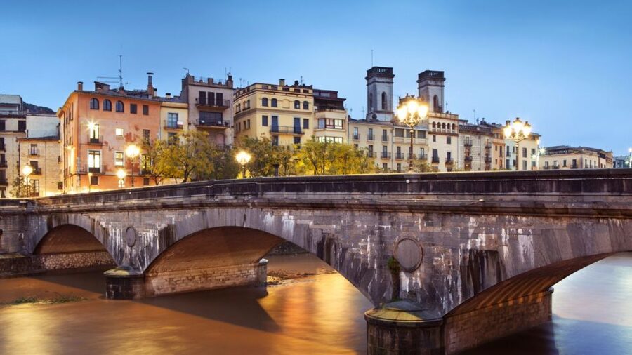 Girona: Jewish Heritage Guided City Tour and Museum Visit - Museum of Jewish History: the last synagogue story (and what you should watch for)