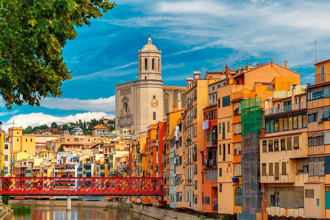 Girona: Private History Tour - Cathedral of Girona: spotting the world-famous Gothic arch in real life