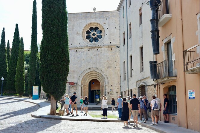 Girona Walking Tour: Explore Top Sights & Hidden Gems - Banys Àrabs: The Medieval Bathhouse Moment