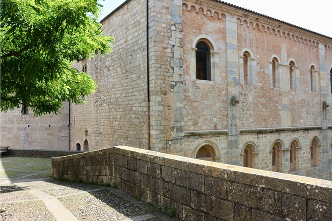 Girona Walking Tour: Explore Top Sights & Hidden Gems - The Call (Jewish Quarter): Narrow Streets With Meaning