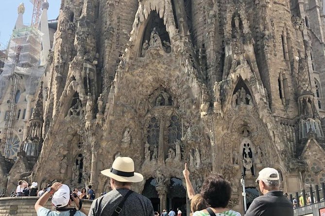 Golden Hour in Gaudi's Sagrada Familia with expert Guide - Meeting at Carrer de la Marina: Don’t Let Logistics Steal Your Light