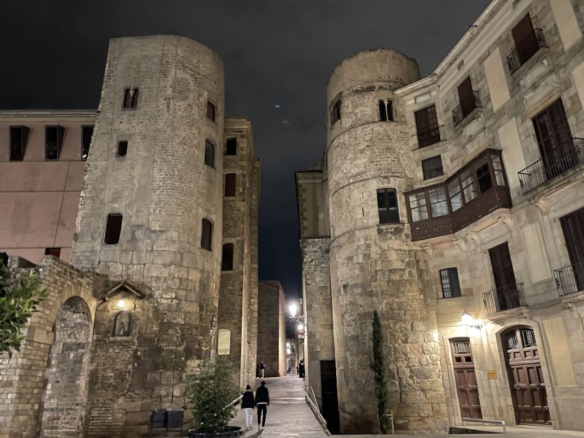 Gothic Quarter and Old City - Should You Book This Gothic Quarter and Old City Sunset Walk?