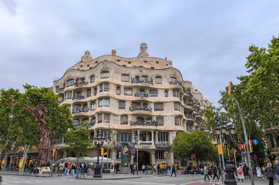 Gothic Quarter & Gaudí's Treasures Small-Group Tour - Who should book this tour, and who might skip it