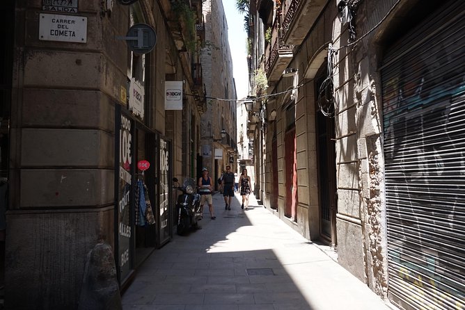 Gothic Quarter Insights & Tapas Experience - Price and value: pintxo, drink, and guide time for $54.06