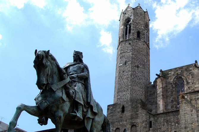 Gothic Quarter Private Tour with Sagrada Familia Skip the Line - Should you book this tour?